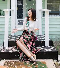 Weddings, galas, birthday parties, and more, have all gone digital over the last few months and as we several boutique fitness brands have finessed their virtual class offerings for a covid world. How To Throw A Rad Virtual Bachelorette Party Green Wedding Shoes