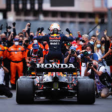 Макс ферстаппен опередил льюиса хэмилтона в общем зачете (фото: Max Wins In Monaco For Honda Power Honda Racing