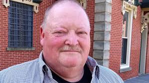 Ervin Yoder running against Commissioner Joe Miller in Holmes County