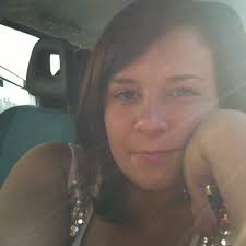 La Clinica Veterinaria della Tuscia vi presenta questo dolcissimo labrador  dato in adozione ad una famiglia che però si è trasferita improvvisamente  in Inghilterra e non ha potuto portare il cane. CERCHIAMOGLI