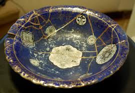 If the bead dropped and stayed in the bowl, she scored. Dr Donna Yates On Twitter Kintsugi Japanese Art Of Fixing Broken Pottery W Gold Embrace Imperfection Repair Becomes Part Of Object S History Http T Co Blwsqtbe07
