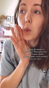 Elizabeth Arcand's Instagram, Twitter & Facebook