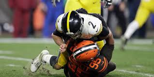 The perfect myles garrett browns animated gif for your conversation. There S Now A Petition Demanding The Nfl To Suspend Steelers Qb Mason Rudolph For Role In Helmet Incident