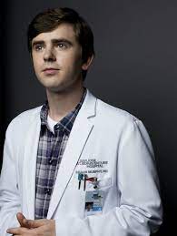 A la tête du conseil d'administration de l'hôpital st. Good Doctor Tf1 Ce Qui Vous Attend Dans La Saison 3 Saison 3 Freddie Highmore Robert Sean Leonard