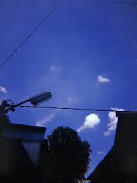 Pin oleh indah purnamasari di so good fotografi alam. Indah Nya Langit Biru Dibalik Awan Putih Langit Biru