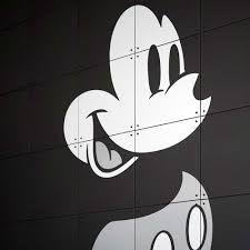 Here is a look at the new disney mickey mouse & minnie mouse black and white pin set by figpin! Ixxi Wanddekoration Mickey Mouse Ft Felix Thonet Shop