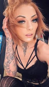 Roxy Vaughn's Instagram, Twitter & Facebook