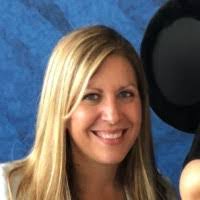 Danielle Gossett's Instagram, Twitter & Facebook