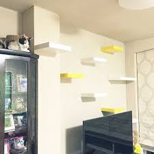 猫と暮らす リビングのキャットウォーク タワーdiy実例 インテリア ikea ウォールシェルフ キャット ウォーク diy