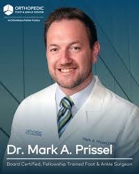 Danielle Dunford's Instagram, Twitter & Facebook