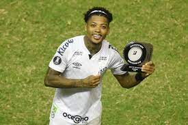 Maybe you would like to learn more about one of these? Com Marinho Em Grande Fase Cuca Ve Atacante Com Chance Na Seleca
