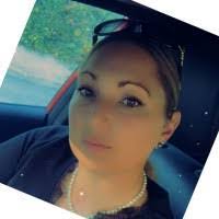 Lisa Pons's Instagram, Twitter & Facebook