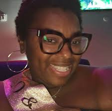 Are there unique upscale ladies dress shops in the Chattanooga area?