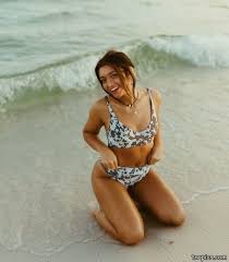 Tabitha Swatosh Nude And Sexy Photos - TNApics • Nodo Leaks