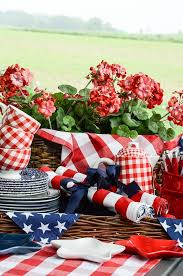 Tips For Outdoor Entertaining Stonegable 4th Of July Decorations Fourth Of July Decor 4th Of July