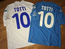 Up front, the likes of alessandro del piero, christian vieri, francesco totti and pippo inzaghi were all in their prime. Totti Italy World Cup 2002 Home And Away Shirts 2x Catawiki