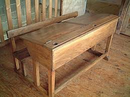 Vous avez décidé de faire l'acquisition d'un bureau d'écolier ancien pour votre enfant. Bureau D Ecolier Dos D Ane En Chene 2 Places 2 Abattants Ancien Bureau Ecolier Bureau Ecolier Ancien Mobilier De Salon