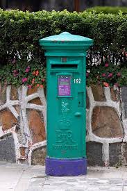 British Mailbox In New Hong Kong Post Colours Vintage Mailbox Mailbox Antique Mailbox