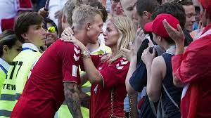 Sevilla ile abd kampına katılan simon kjaer, takımıyla birlikte i̇spanya'ya döndü. Landsholdsstjernen Simon Kjaer Kysset Hele Verden Taler Om Billed Bladet