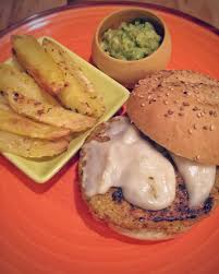 Burger Vegetalien Steak Falafel Fromage Vegan Bluerisella Fondant Sauce Avocat Frites Sans Matiere Grasse Vegan Burger Fauxma Food Vegan Avocado Toast