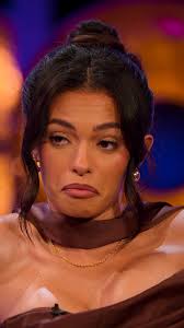 how @emmalouisecorrin got into character and made her role as Diana click  into place...