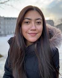 Janeth Sosa's Instagram, Twitter & Facebook