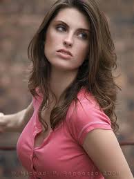 Iconotropía: Razones para leer Spiderwoman, agente de SWORD