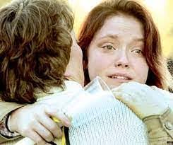 Rowena Schroeder's Instagram, Twitter & Facebook