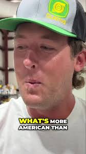 Camaro con Motor de Helicóptero en Drive Thru de McDonald's