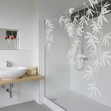 Stickers Pour Vitres Pour Decorer Et Pour Preserver Votre Intimite Archzine Fr Douche En Coin Design Vitrail Deco Salle De Bain