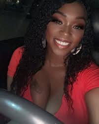 Hey everyone I'm new here my friend sent me a invite don't be shy speak  back 😏