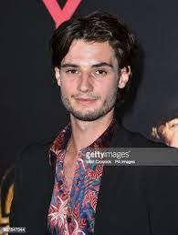 Brett Jolliff's Instagram, Twitter & Facebook