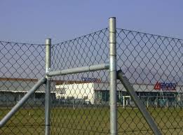 Our straight n level post collars are designed for our vinyl fence and ranch fence. Galvanized Steel Pole O 48 To Satisfy All Your Diy Projects Buy Online On Fenceshop Eu