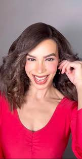 Según el Bronco su novia se parece a Bibi Gaytan por eso le puso de apodo  Bibi 956