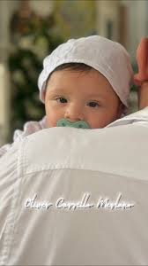 La tía feliz del pollito 🐣 más hermoso que me dio Dios, eres una promesa  hecha realidad para tus papitos, llegaste a alegarle la vida a todos y hoy  en tu bautizo @la.sugar estuvo presente en tu ...