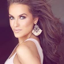 Regina Mckendall's Instagram, Twitter & Facebook