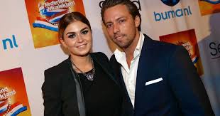 De zorgboer en nienke hebben besloten een punt achter hun relatie te zetten, zo valt donderdag te lezen op de website van het programma. Roxeanne Hazes Mijn Hart Lag Niet Bij Nick Maar Bij Een Ander Show Ad Nl