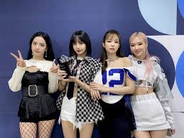 Blackpinkofficial On Twitter Blackpink Blackpink Fashion Blackpink Twitter