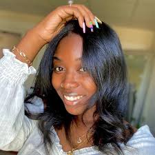 Sydney Erin's Instagram, Twitter & Facebook