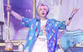 Menko luhut bongkar modus … Suga Bts Berbagi Pengalaman Ngenes Garap Lagu Di Studio Sempit Dan Gampang Kebanjiran