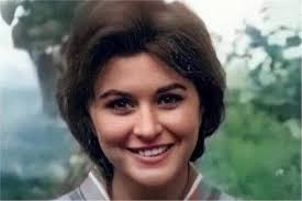 شيء غريب، لم أكن أعلن أن للغيرة هذه الأنياب. Ù…ÙÙŠØ¯ ÙÙˆØ²ÙŠ ÙŠÙƒØ´Ù Ø£Ø³Ø¨Ø§Ø¨ Ø±ÙØ¶ Ø¹Ø¨Ø¯ Ø§Ù„Ø­Ù„ÙŠÙ… Ø­Ø§ÙØ¸ Ø¥Ø¹Ù„Ø§Ù† Ø²ÙˆØ§Ø¬Ù‡ Ù…Ù† Ø³Ø¹Ø§Ø¯ Ø­Ø³Ù†ÙŠ Ø¨ÙˆØ§Ø¨Ø© Ø£Ø®Ø¨Ø§Ø± Ø§Ù„ÙŠÙˆÙ… Ø§Ù„Ø¥Ù„ÙƒØªØ±ÙˆÙ†ÙŠØ©