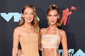 Bella hadid pulled out all the stops for a trip with friends, and that included wearing a particularly risqué a bathing suit while out on a boat. Bella Hadid Posted An Adorable Photo Congratulating Gigi On Her Pregnancy And Fans Are Speculating She S Already Given Birth