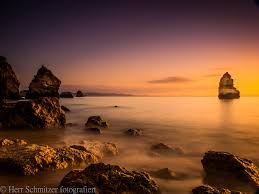 Lagos is a municipality at the mouth of bensafrim river and along the atlantic ocean, in the barlavento region of the algarve, in southern portugal. Lagos Portugal Sonnenaufgang Sonnenuntergang Zeiten