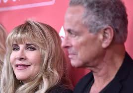 In the past decade, headlines about the pair have been riddled with words like feud and grudge, but in the. Fleetwood Mac Confirms Lindsey Buckingham Left Band After Reigniting Feud With Stevie Nicks