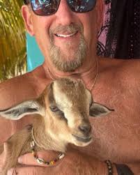 Meet Enzo , super fast goat 😎‼️