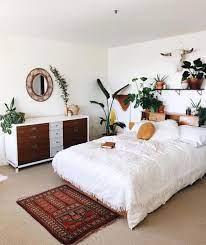 Vibey Sunday Oakandmelanin Escapeintocolor Desertled Wanderaround Urbanjunglebloggers Plantm With Images Guest Bedroom Design Bedroom Design Home Decor