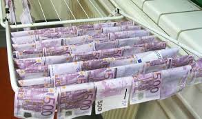 Check spelling or type a new query. Geldwechsel Banken Zieren Sich Beim 500 Euro Schein Finanzen Borse Derstandard At Wirtschaft