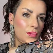 Sí,llevo una rata en la cabeza😅