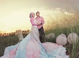 Check spelling or type a new query. Kumpulan Contoh Pose Foto Prewedding Muslimah Startseite Facebook