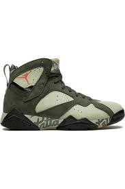 Les dernières tendances et les grands classiques réunis sur un seul site. Chaussures Jordan Baskets Femme Fashiola Fr Comparez Et Achetez